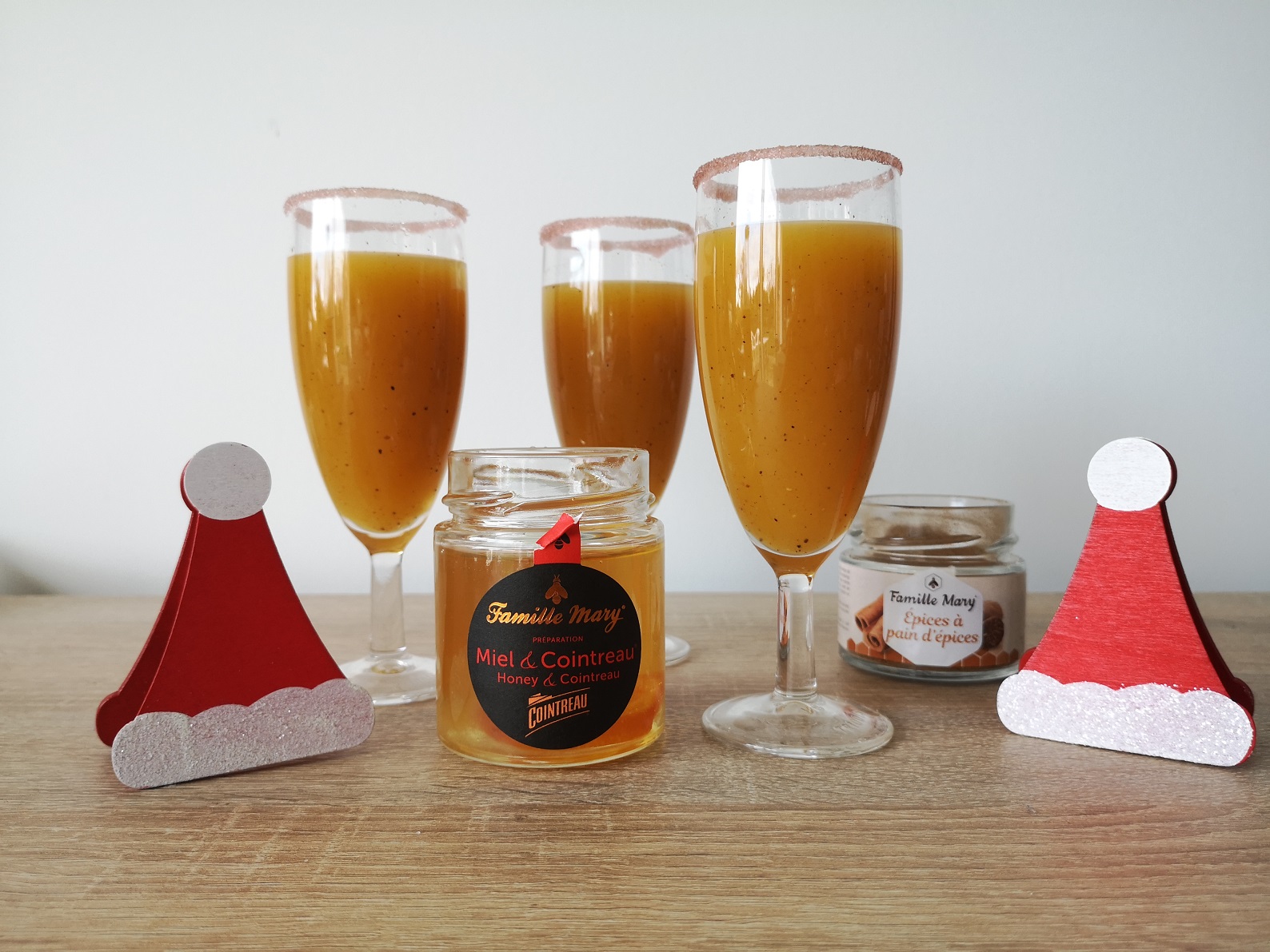 Punch de Noël au Miel & Cointreau