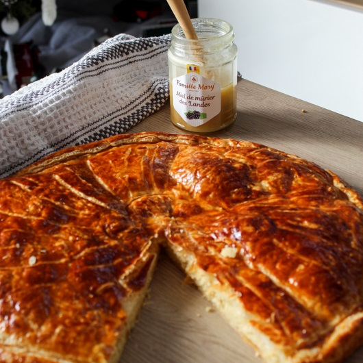 Galette des rois au miel et aux amandes