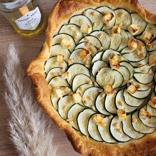 Tarte fine courgette, feta & miel