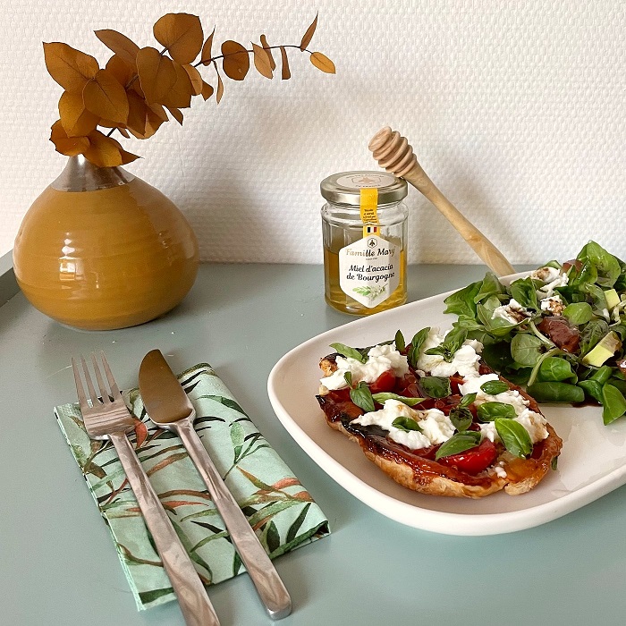 Tartelette tatin tomates cerises, burrata et miel