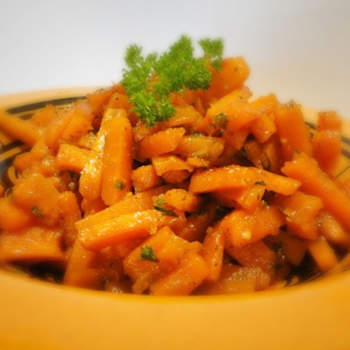 Carottes confites au miel et moutarde au miel