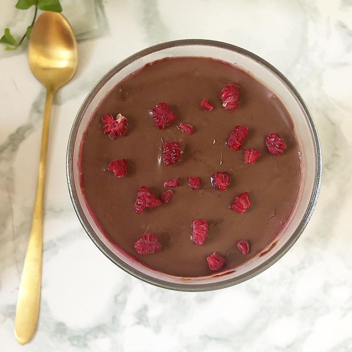 Pudding de chia, framboise et miel