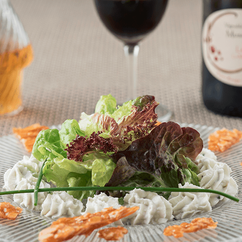 Chèvre frais aux herbes à la nougatine de miel de bruyère Famille Mary